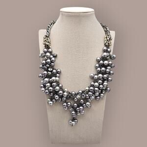 Gray Pearl Cluster Dark Metal Stella & Dot Necklace – Vintage Old Money Glam